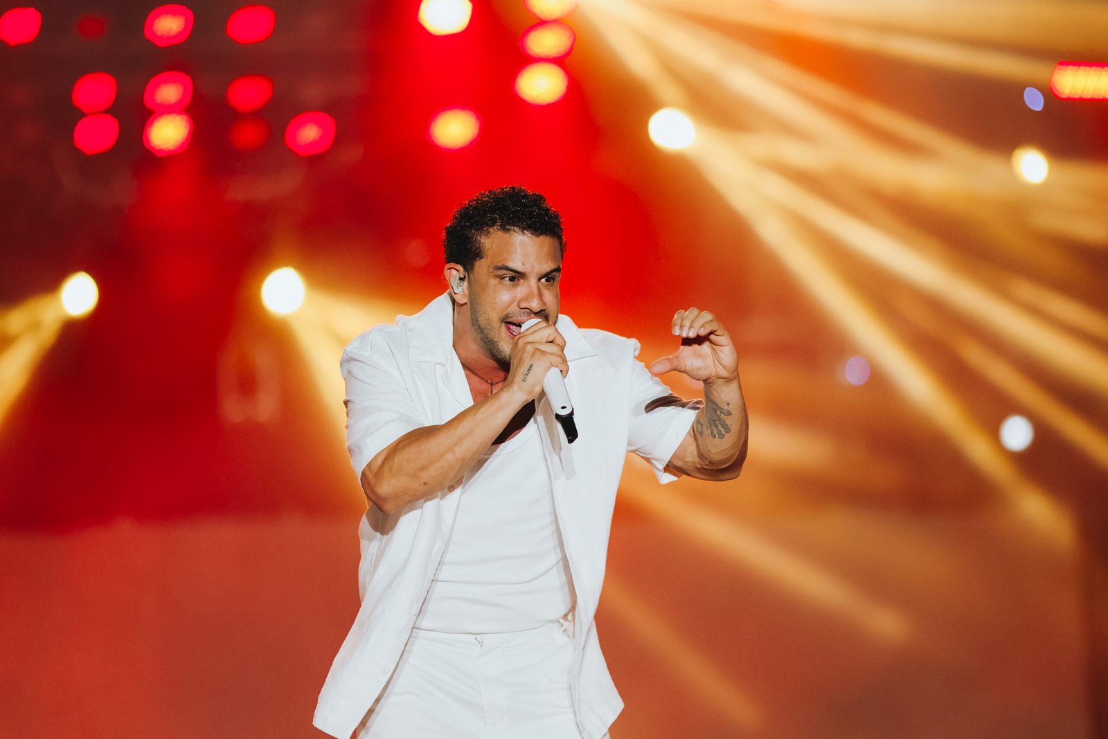 Réveillon do Maranhão reúne multidão na Litorânea e celebra a chegada de 2026